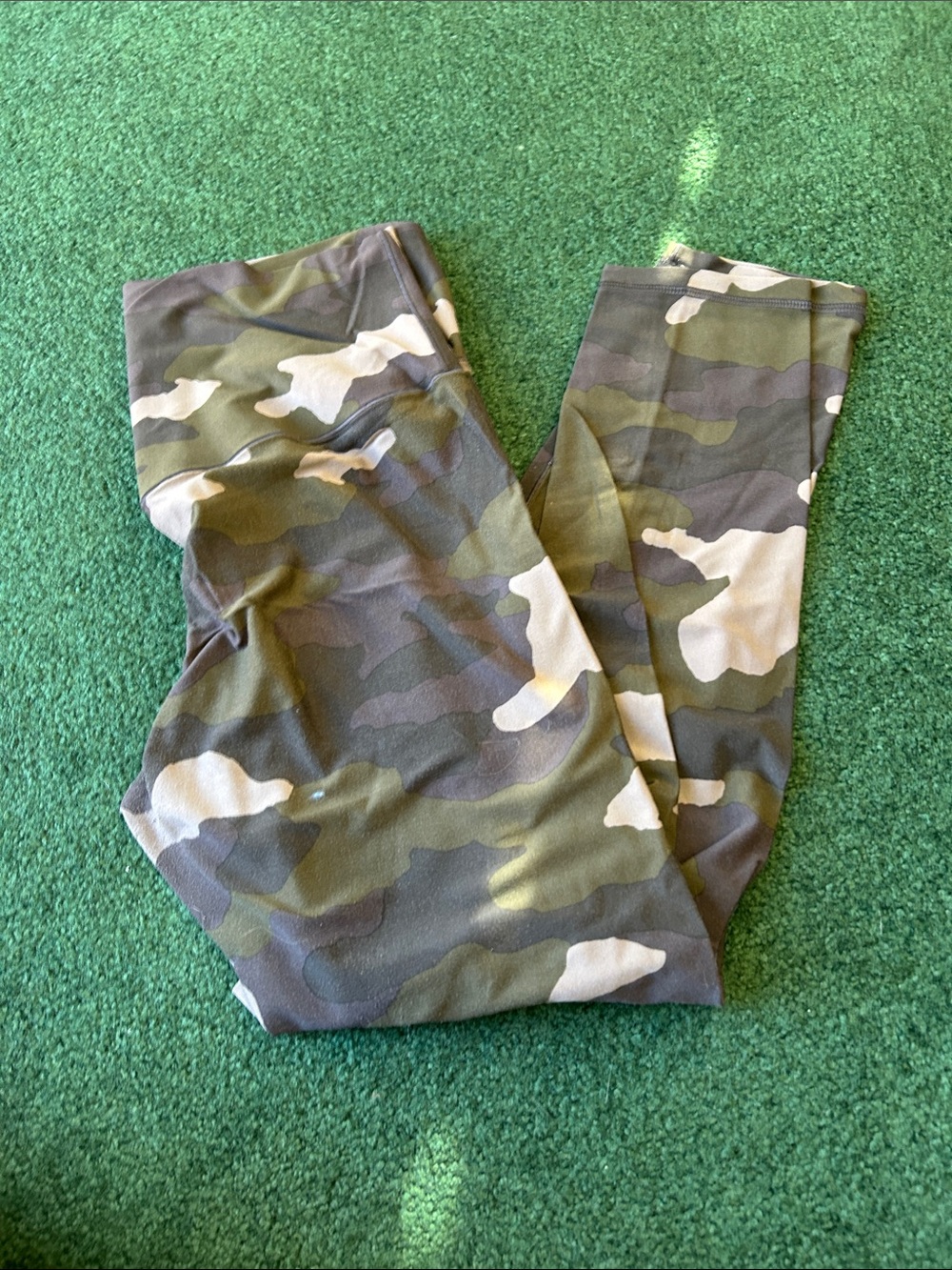 Camouflage High-Rise Leggings — Green Camo